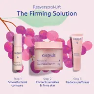 Caudalie Resveratrol-Lift products with steps: smooths contours, corrects wrinkles, reduces puffiness.
