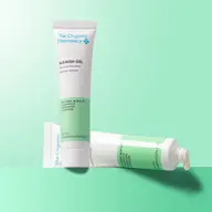 Blemish gel tubes on green background, labelled for oily to combination skin.