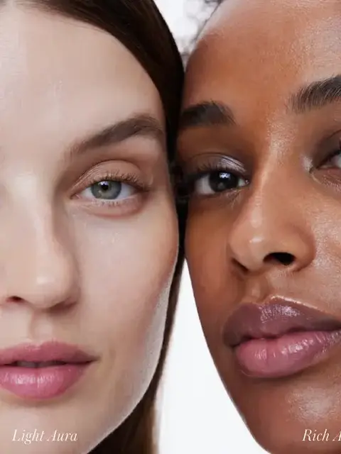 Two women with different skin tones, labelled "Light Aura" and "Rich Aura".