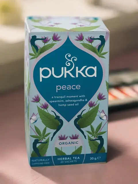 Pukka Peace herbal tea box with floral design, 20 sachets, organic.