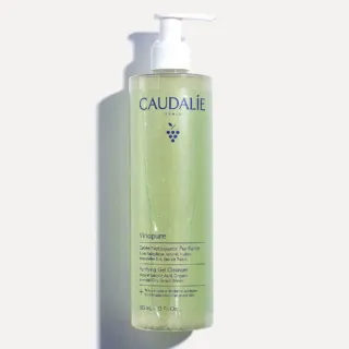 Caudalie Vinopure Purifying Gel Cleanser, 385 ml bottle with pump dispenser.
