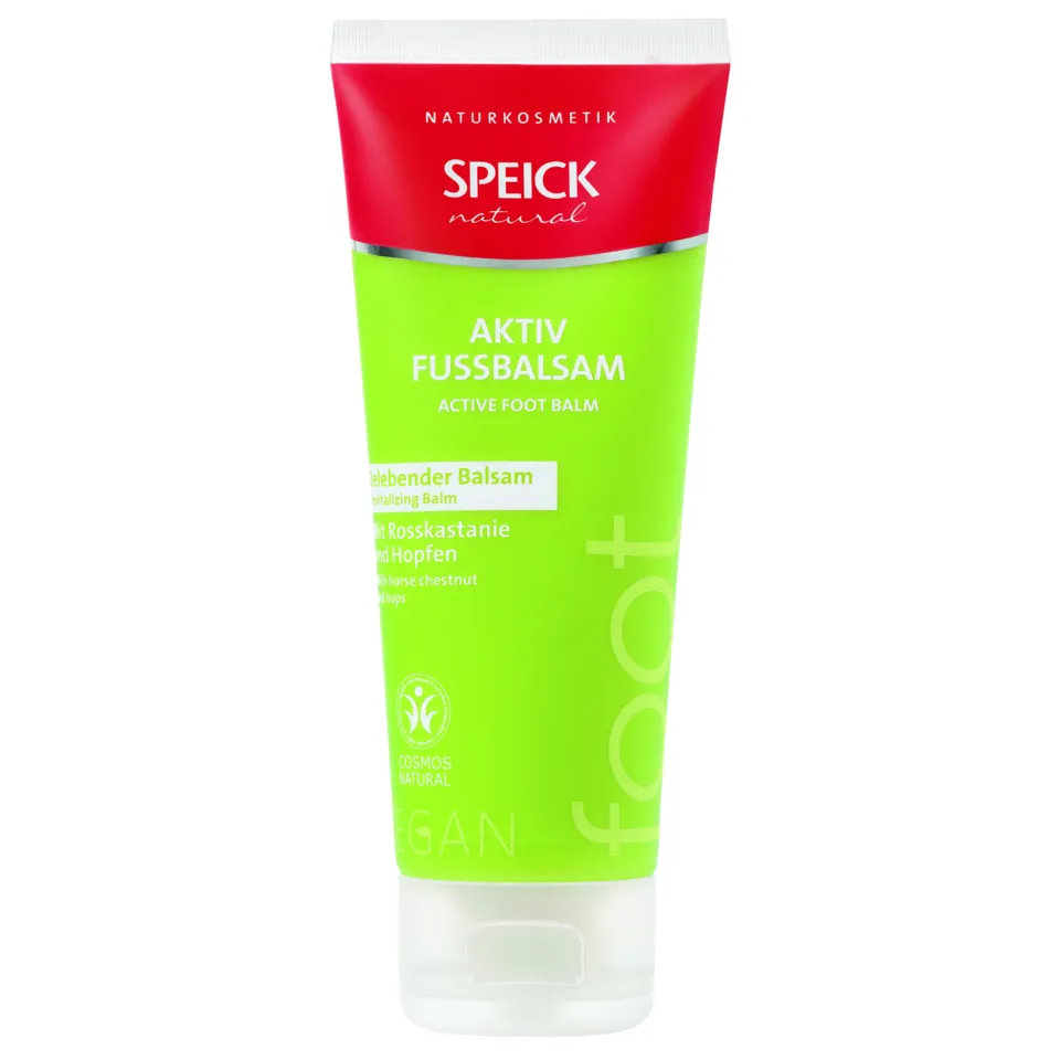 Green tube of Speick Aktiv Fussbalsam, labelled as vegan and natural foot balm.
