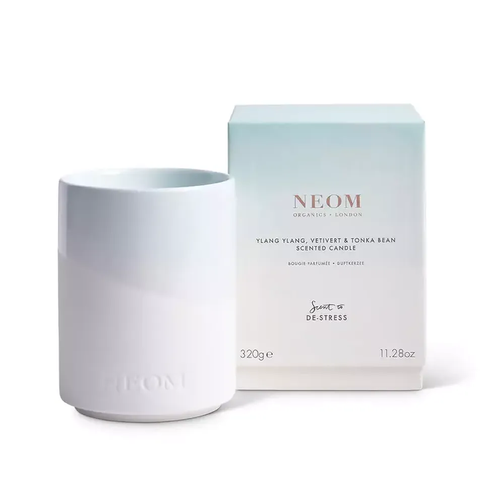 White candle with NEOM box, ylang ylang, vetivert, tonka bean scent, 320g.